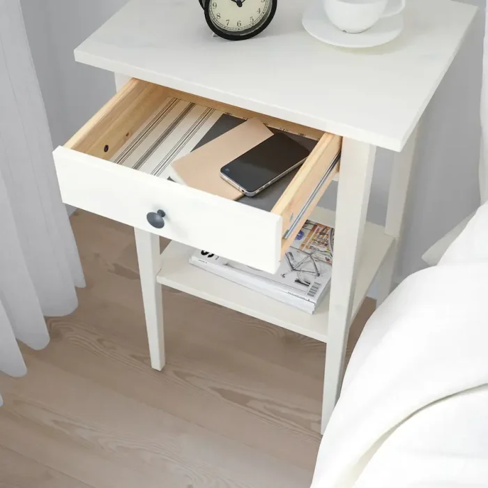 میز کنار تخت HEMNES فروشگاه دربا
